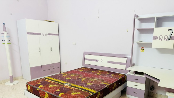 Cho thuê nhà riêng ngõ 122 phố Yên Hoà, Cầu Giấy, 5 tầng, 40m2, 3 ngủ, Full đồ giá 12 Triệu